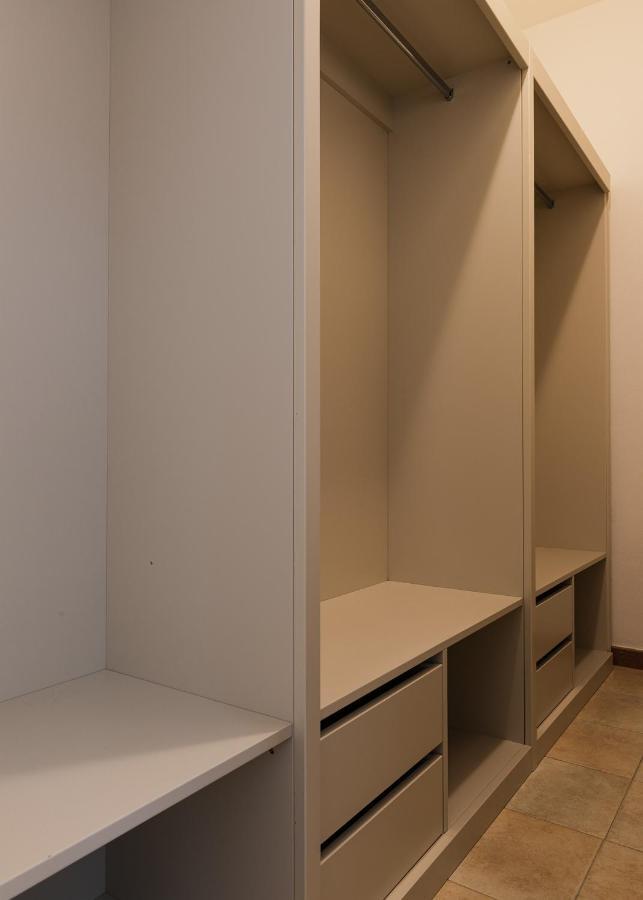 La Pavoncella Pula Apartment Bagian luar foto
