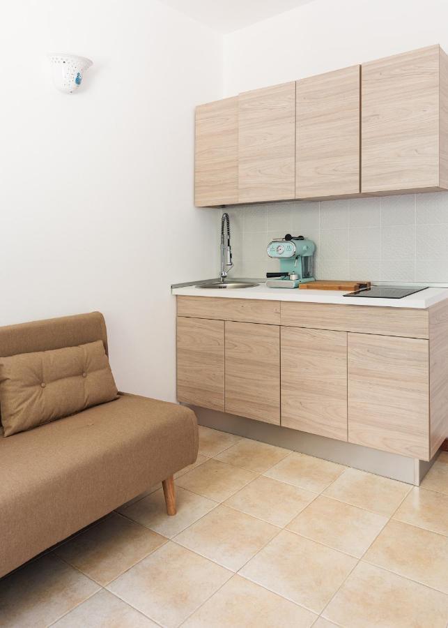 La Pavoncella Pula Apartment Bagian luar foto
